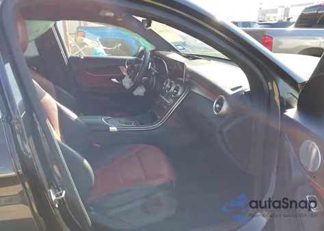 2020 Mercedes-Benz Glc 300 Coupe 4Matic z USA, uszkodzony, nr VIN WDC0J8EB4LF673620